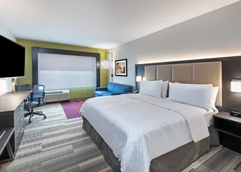 Holiday Inn Express & Suites Purcell by IHG hotel thumbnail 5