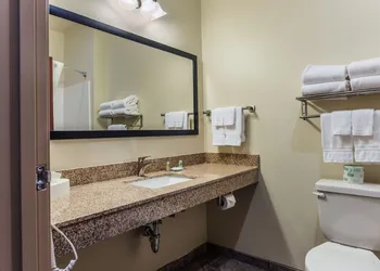 Cobblestone Hotel & Suites - Andrews hotel thumbnail 4