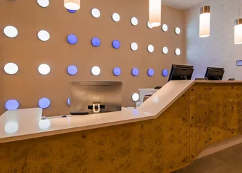 GLō Best Western Brooklyn NYC hotel thumbnail 3