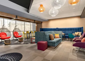 Tru By Hilton Albany Airport, NY hotel thumbnail 2