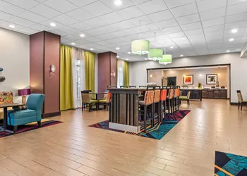 Quality Inn - Pratt hotel thumbnail 4