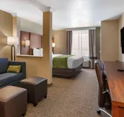 Comfort Suites Albuquerque Airport hotel detail image 7