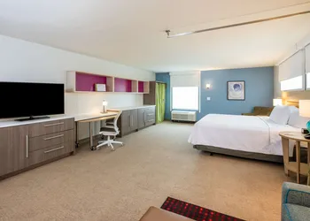 Home2 Suites by Hilton Houston IAH Airport Beltway 8 hotel thumbnail 4