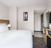 Doubletree by Hilton New York Times Square South hotel detail image 7