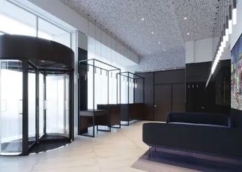 Doubletree by Hilton New York Times Square South hotel thumbnail 2