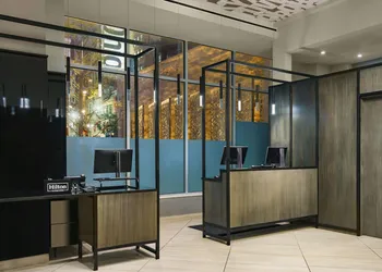 Doubletree by Hilton New York Times Square South hotel thumbnail 3