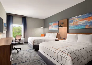 La Quinta Inn & Suites by Wyndham Brunswick/Golden Isles hotel thumbnail 5