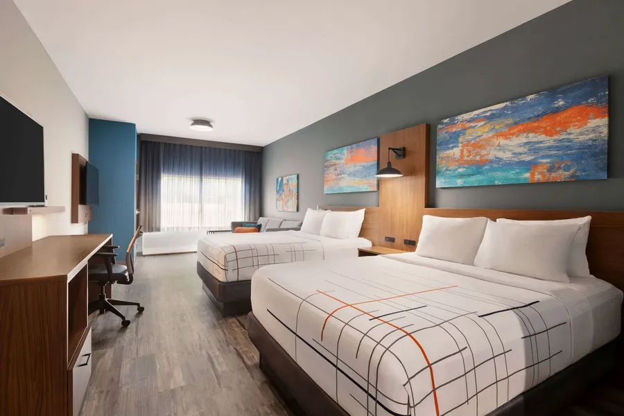 La Quinta Inn & Suites by Wyndham Brunswick/Golden Isles hotel detail image 6