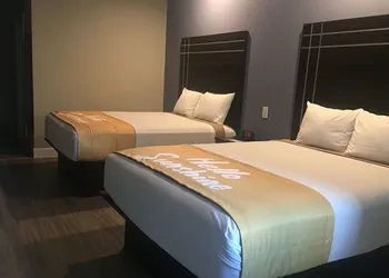 Days Inn & Suites by Wyndham La Porte hotel thumbnail 4
