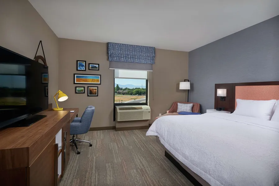Hampton Inn by Hilton Burley hotel detail image 6