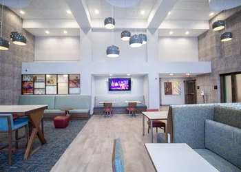 Hampton Inn & Suites North Attleboro hotel thumbnail 2