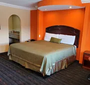 Delmonico Inn & Suites hotel detail image 3