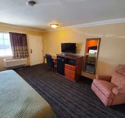 Delmonico Inn & Suites hotel detail image 5