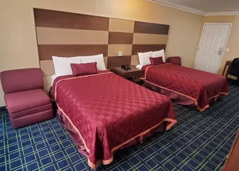 Delmonico Inn & Suites hotel thumbnail 6