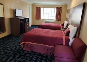 Delmonico Inn & Suites hotel thumbnail 7