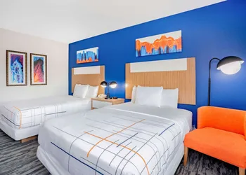 La Quinta Inn & Suites by Wyndham Katy hotel thumbnail 4