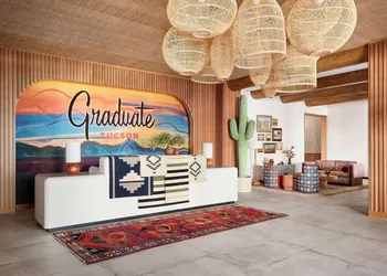 Graduate by Hilton Tucson hotel thumbnail 6