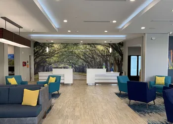 La Quinta Inn & Suites by Wyndham Tifton hotel thumbnail 2
