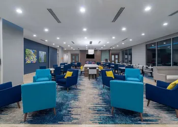 La Quinta Inn & Suites by Wyndham Tifton hotel thumbnail 5