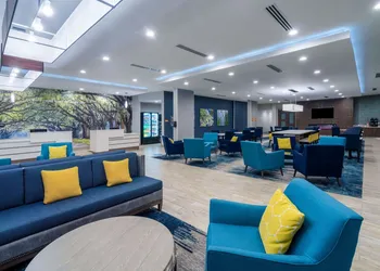 La Quinta Inn & Suites by Wyndham Tifton hotel thumbnail 6