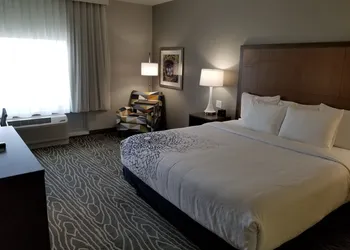 La Quinta Inn & Suites by Wyndham Tifton hotel thumbnail 8