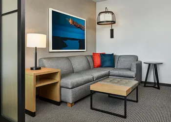 Hyatt Place Peña Station/Denver Airport hotel thumbnail 6