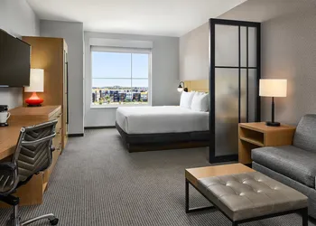 Hyatt Place Peña Station/Denver Airport hotel thumbnail 7