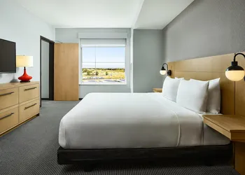 Hyatt Place Peña Station/Denver Airport hotel thumbnail 8