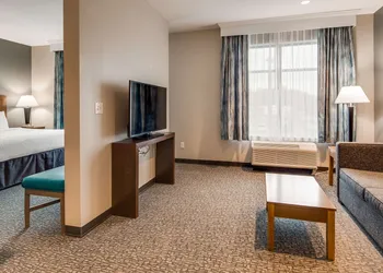 Best Western Plus Executive Residency Marion hotel thumbnail 6