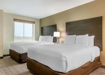 Coral Pointe Sarasota, an Ascend Collection Hotel hotel thumbnail 6