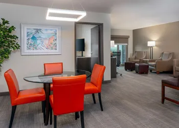 Coral Pointe Sarasota, an Ascend Collection Hotel hotel thumbnail 8