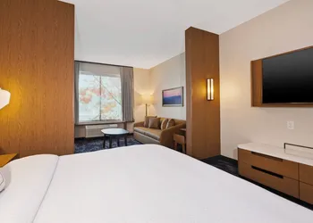 Fairfield Inn & Suites by Marriott Cincinnati Airport South/Florence hotel thumbnail 7