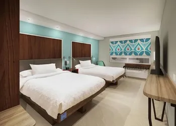 Tru By Hilton Edinburg hotel thumbnail 4