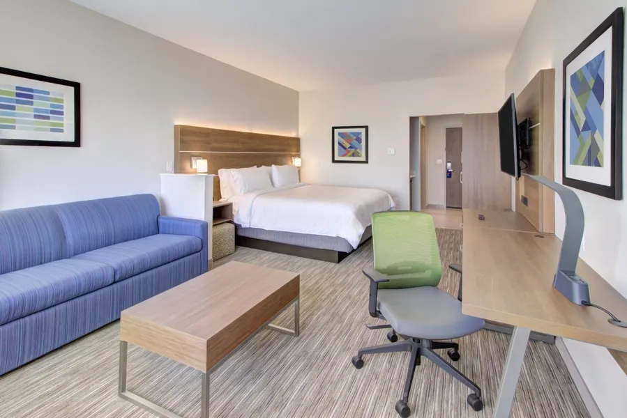 Holiday Inn Express & Suites Charlotte Southwest by IHG hotel detail image 6