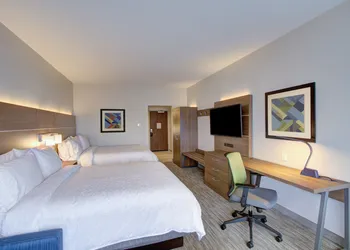 Holiday Inn Express & Suites Charlotte Southwest by IHG hotel thumbnail 8