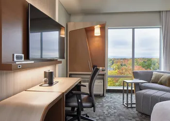 Courtyard by Marriott Albany Airport hotel thumbnail 7