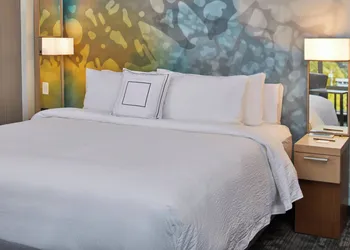 Courtyard by Marriott Albany Airport hotel thumbnail 8
