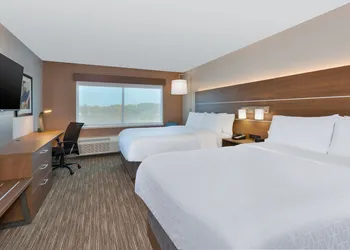 Holiday Inn Express & Suites Cedar Springs – Grand Rapids N by IHG hotel thumbnail 4