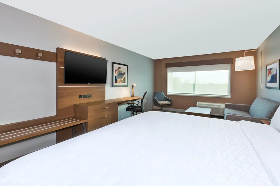 Holiday Inn Express & Suites Cedar Springs – Grand Rapids N by IHG hotel detail image 6