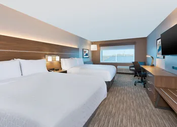 Holiday Inn Express & Suites Cedar Springs – Grand Rapids N by IHG hotel thumbnail 3