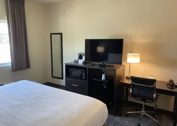 Cobblestone Inn & Suites - Forest City hotel thumbnail 5