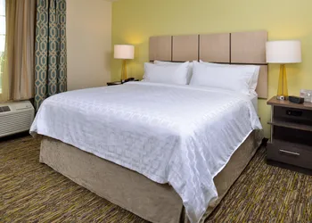 Candlewood Suites Lodi by IHG hotel thumbnail 4