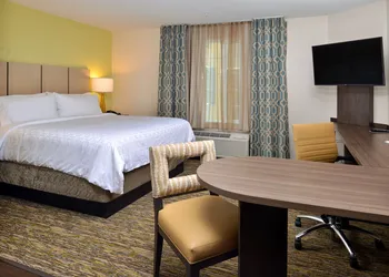 Candlewood Suites Lodi by IHG hotel thumbnail 8