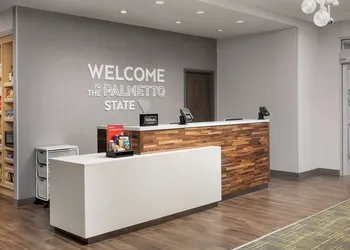 Hampton Inn & Suites Lexington Columbia hotel thumbnail 4