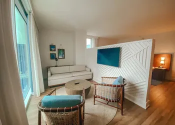 Margaritaville Hotel Nashville hotel thumbnail 5