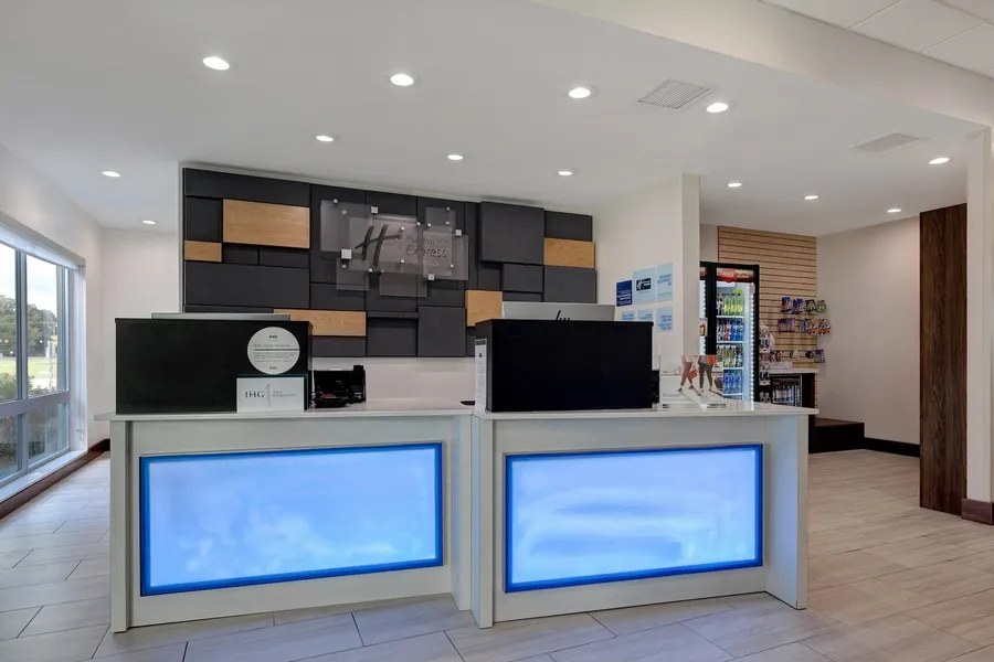 Holiday Inn Express & Suites Grand Rapids South - Wyoming by IHG hotel detail image 2