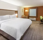 Holiday Inn Express & Suites Grand Rapids South - Wyoming by IHG hotel detail image 3