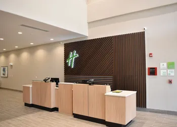 Holiday Inn Kansas City - Northeast by IHG hotel thumbnail 2
