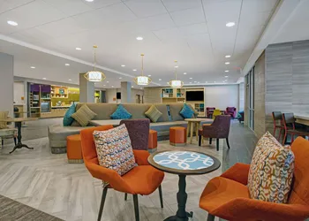 Home2 Suites by Hilton Richmond hotel thumbnail 6