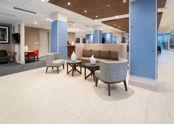 Holiday Inn Express & Suites Murrieta by IHG hotel thumbnail 3